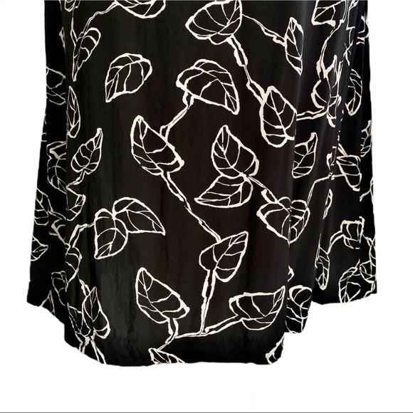 3/$30 Reitman’s Black Leaf-print A-Line Skirt Sz 6 - Picture 4 of 9
